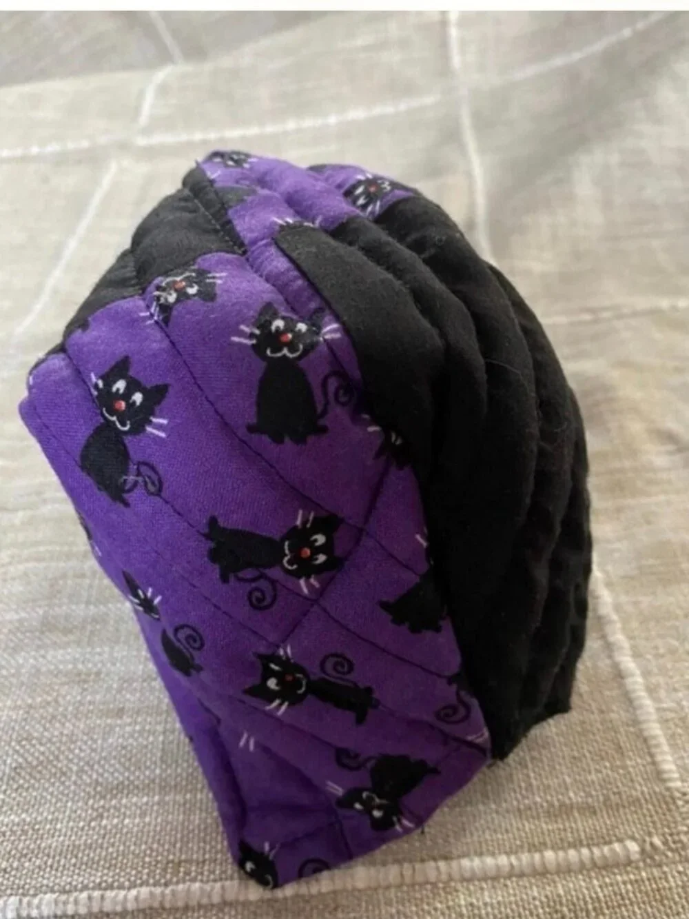 2 Fabric baskets, black cats, and Halloween placemat centerpiece